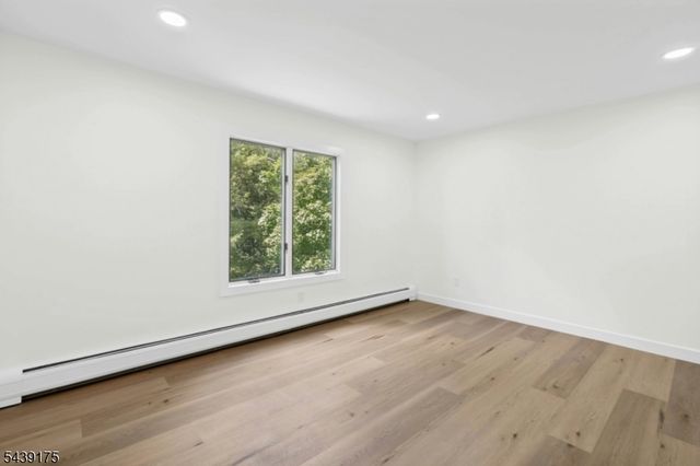 814 Hemlock Ct, Norwood Boro, NJ 07648