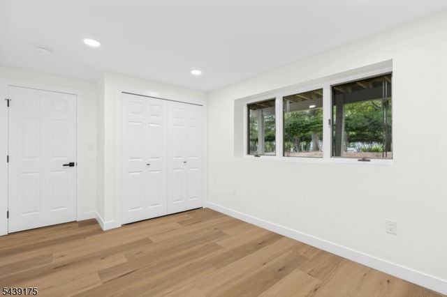 814 Hemlock Ct, Norwood Boro, NJ 07648