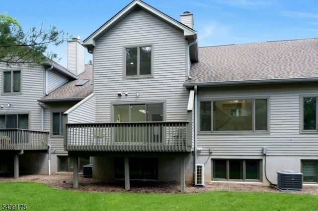 814 Hemlock Ct, Norwood Boro, NJ 07648
