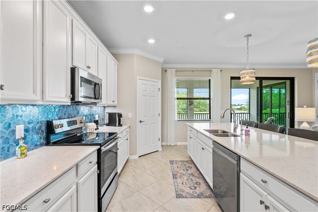 11884 Arboretum Run DR 201, Fort Myers, FL 33913