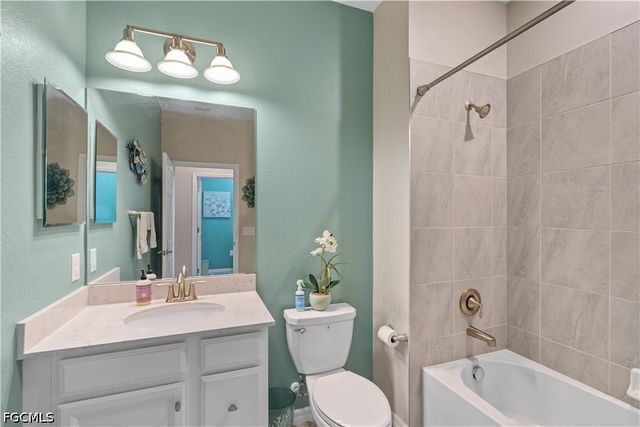 11884 Arboretum Run DR 201, Fort Myers, FL 33913