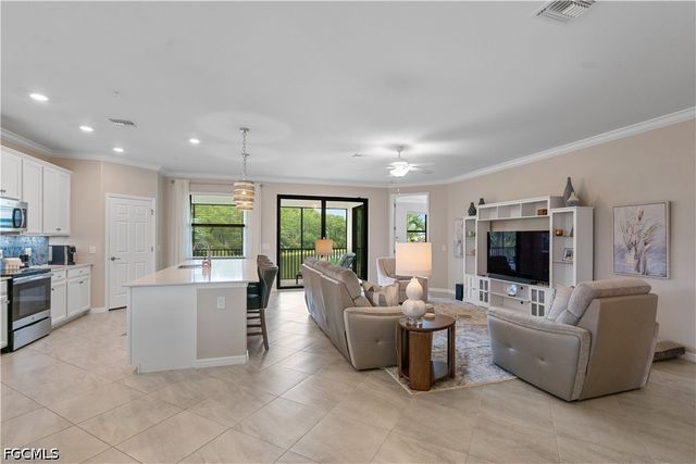 11884 Arboretum Run DR 201, Fort Myers, FL 33913