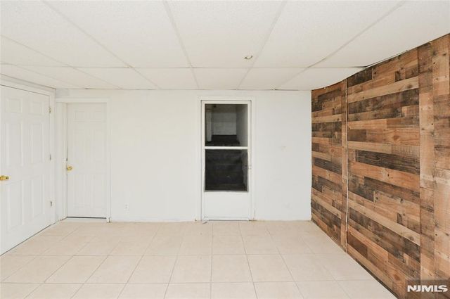 54 Avenue B, Lodi, NJ 07644