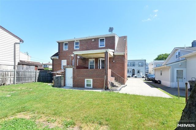 54 Avenue B, Lodi, NJ 07644
