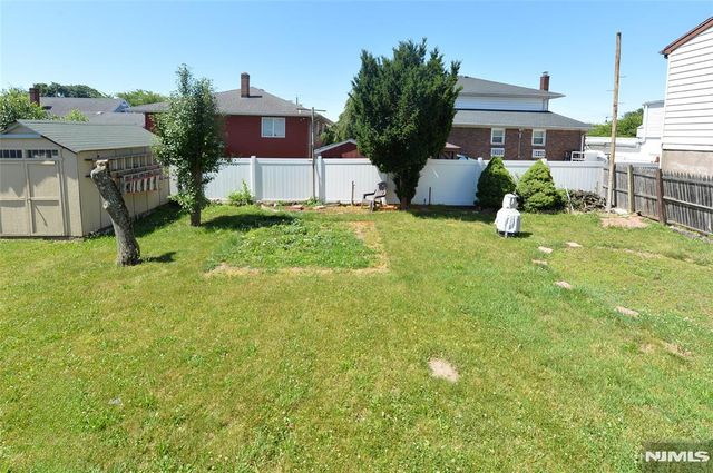54 Avenue B, Lodi, NJ 07644
