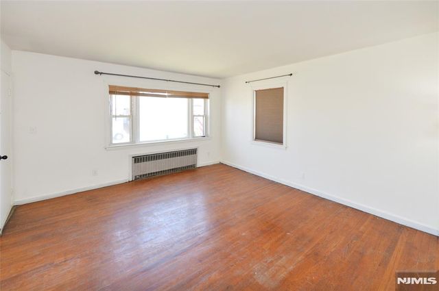 54 Avenue B, Lodi, NJ 07644