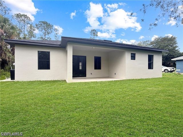 4687 14th AVE SE, Naples, FL 34117