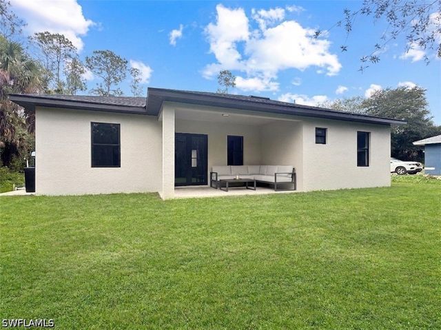 4687 14th AVE SE, Naples, FL 34117