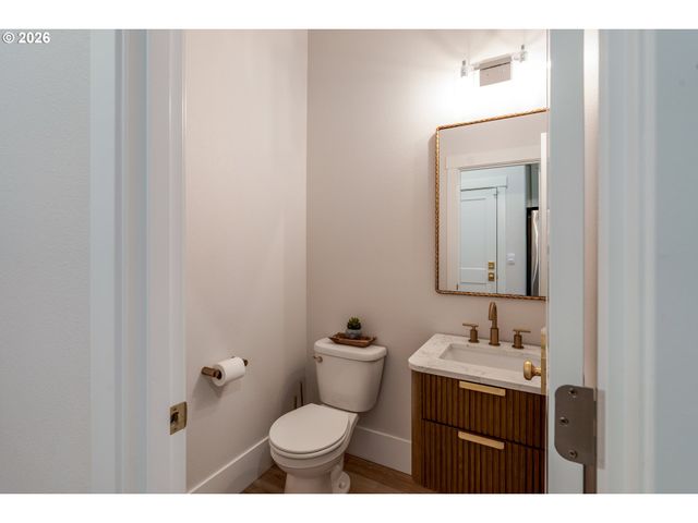 13602 Sw 165TH Ave, Tigard, OR 97223