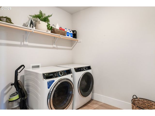 13602 Sw 165TH Ave, Tigard, OR 97223