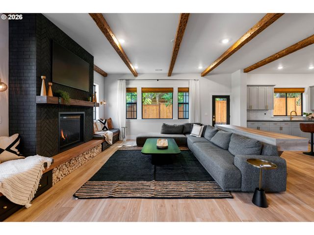 13602 Sw 165TH Ave, Tigard, OR 97223