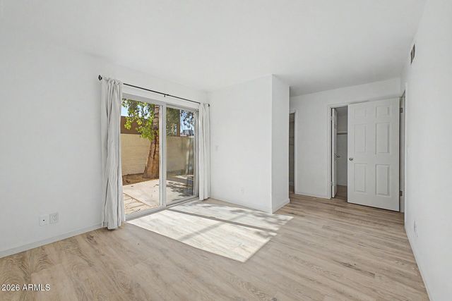 3422 N 12TH Place, Phoenix, AZ 85014