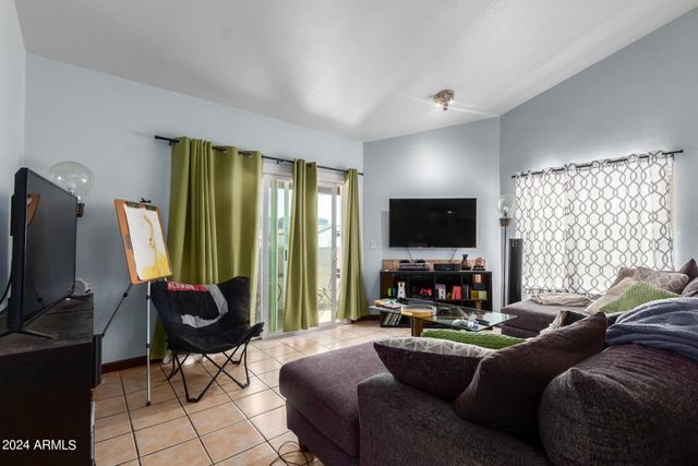 3422 N 12TH Place, Phoenix, AZ 85014