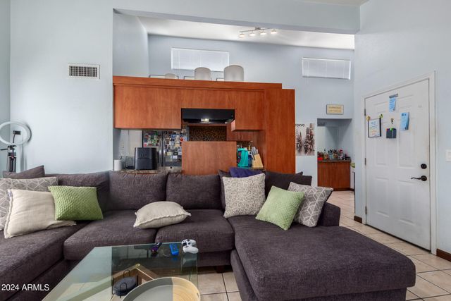 3422 N 12TH Place, Phoenix, AZ 85014
