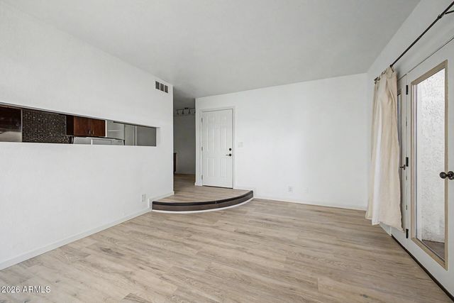 3422 N 12TH Place, Phoenix, AZ 85014