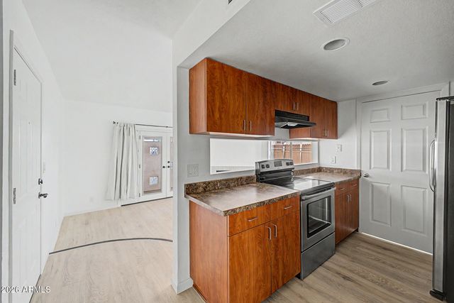 3422 N 12TH Place, Phoenix, AZ 85014