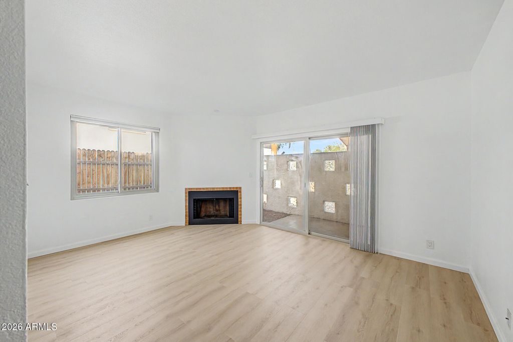 3422 N 12TH Place, Phoenix, AZ 85014 — photo 4