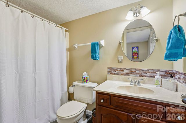 7 Brushwood Road, Asheville, NC 28804