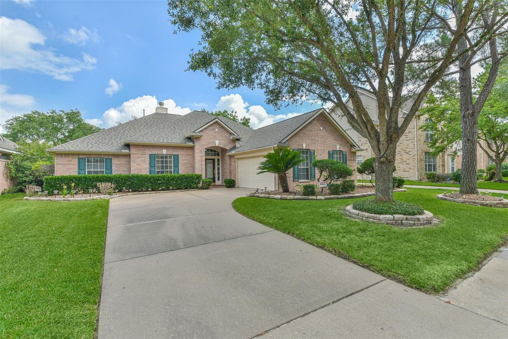 16722 Coyotillo Lane, Houston, TX 77095