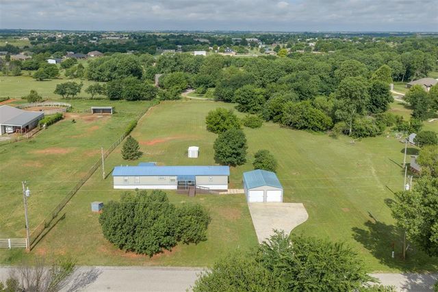 1040 County Street 2977, Blanchard, OK 73010