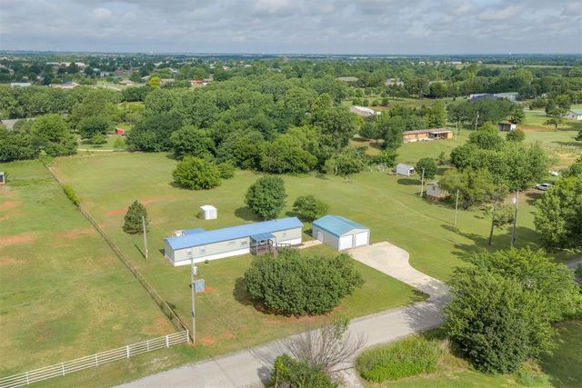 1040 County Street 2977, Blanchard, OK 73010