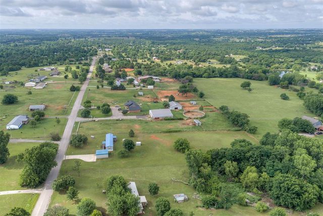 1040 County Street 2977, Blanchard, OK 73010
