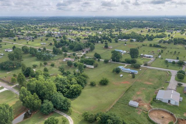 1040 County Street 2977, Blanchard, OK 73010
