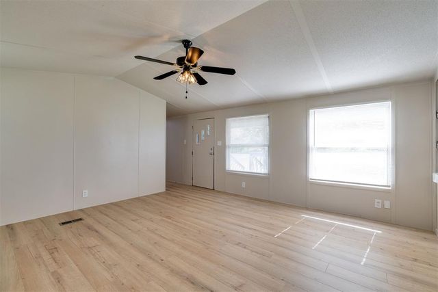 1040 County Street 2977, Blanchard, OK 73010