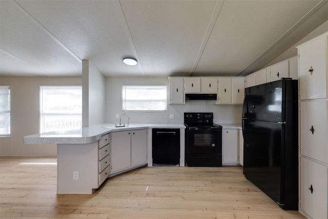 1040 County Street 2977, Blanchard, OK 73010