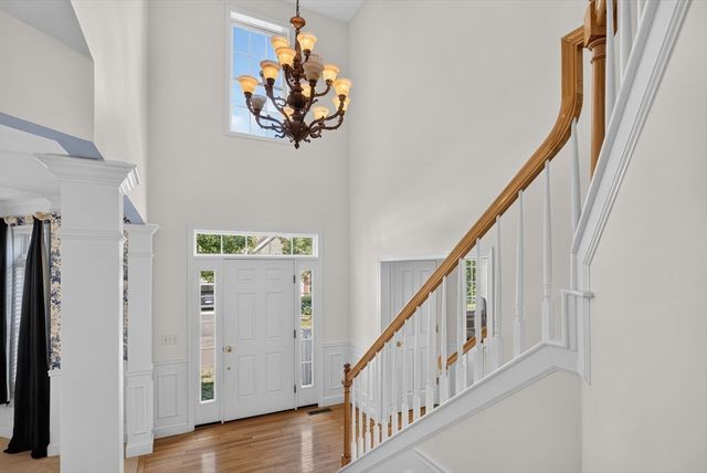 5 Highbank Trail, Plymouth, MA 02360