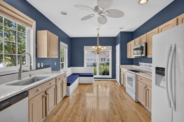 5 Highbank Trail, Plymouth, MA 02360