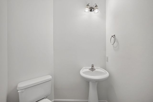 5 Highbank Trail, Plymouth, MA 02360