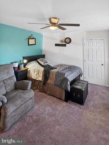 337 SWAMP RD, Halifax, PA 17032