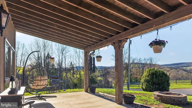 337 SWAMP RD, Halifax, PA 17032
