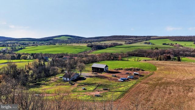 337 SWAMP RD, Halifax, PA 17032