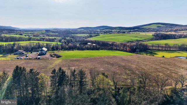 337 SWAMP RD, Halifax, PA 17032