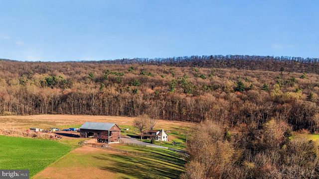 337 SWAMP RD, Halifax, PA 17032