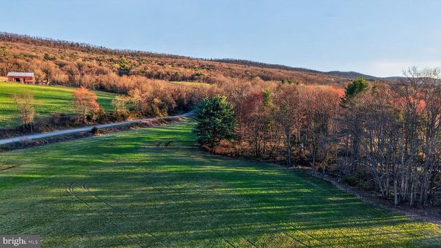 337 SWAMP RD, Halifax, PA 17032