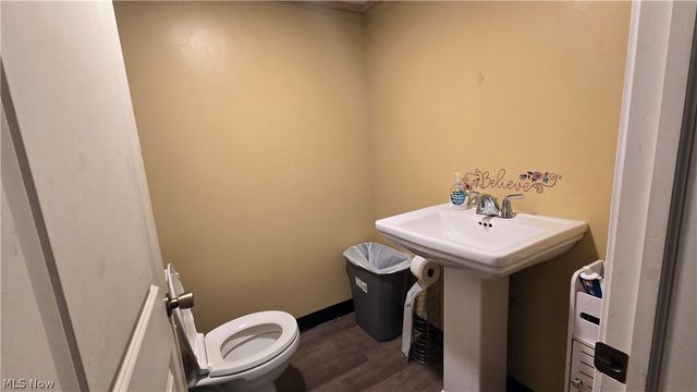 855 E College Street, Alliance, OH 44601