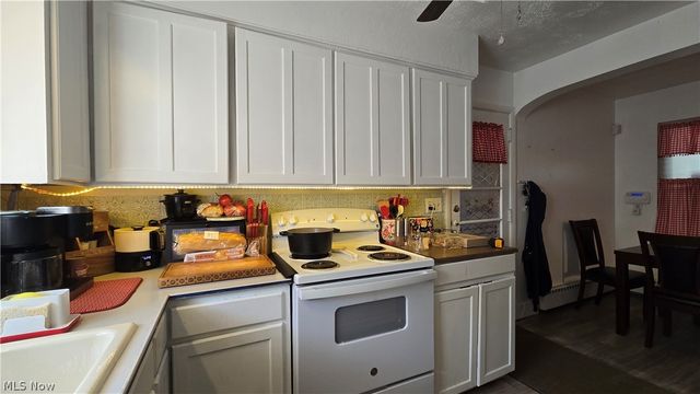 855 E College Street, Alliance, OH 44601