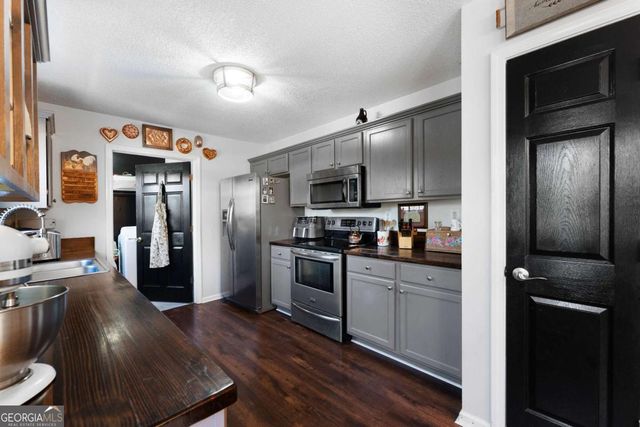 16 Wesley Mill Drive, Adairsville, GA 30103