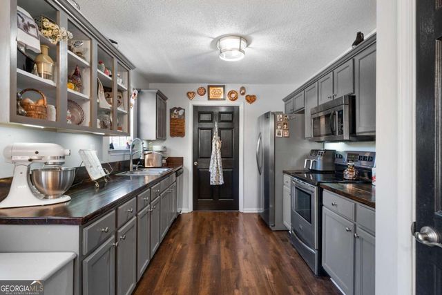 16 Wesley Mill Drive, Adairsville, GA 30103