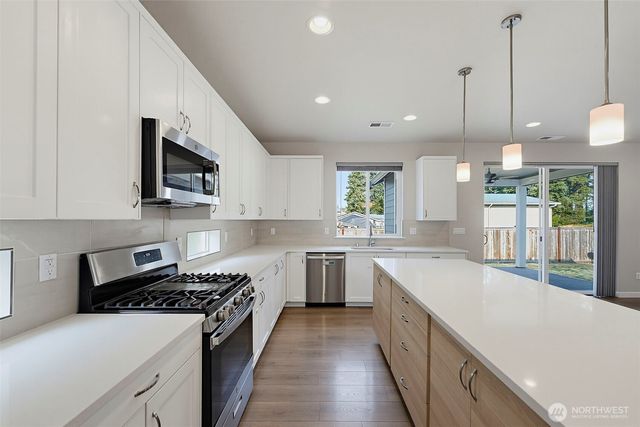 17318 21st Avenue E, Spanaway, WA 98387