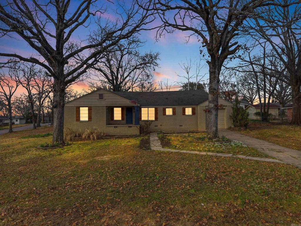 523 W K Avenue, North Little Rock, AR 72116
