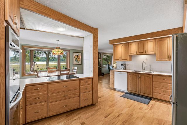 5442 Mayview Road, Minnetonka, MN 55345