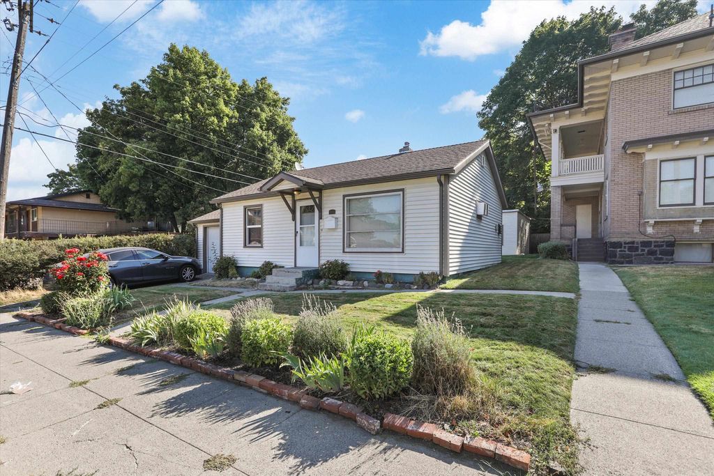 1722 W 11th Ave, Spokane, WA 99204 photo 4