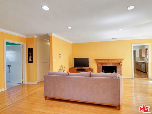 5720 El Rincon Way, Culver City, CA 90230