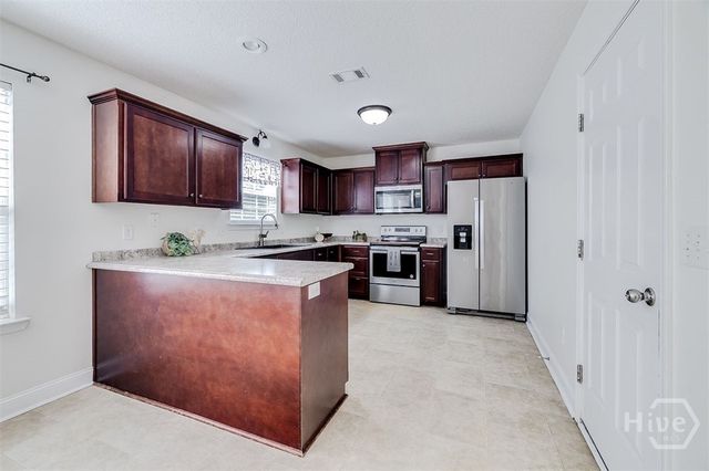 677 Piedmont Avenue, Hinesville, GA 31313