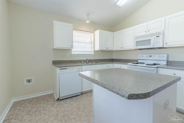 3742 Boardwalk Ct, Gulf Breeze, FL 32563