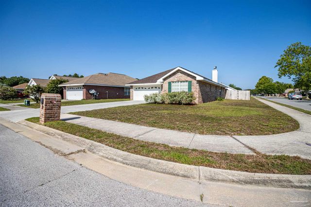 3742 Boardwalk Ct, Gulf Breeze, FL 32563